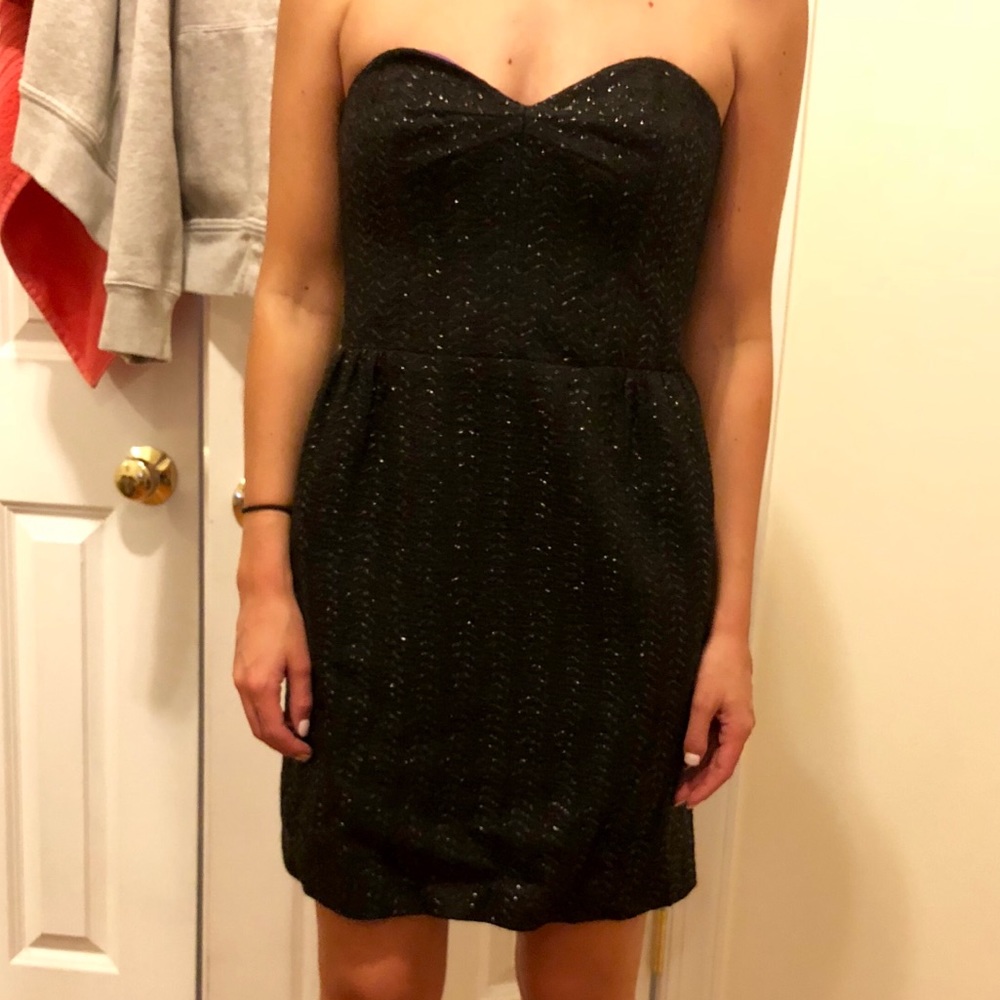 Black tweed metallic cocktail dress, US 6 - $50